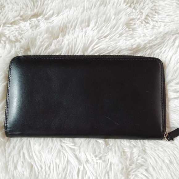 Everlane Handbags - Everlane Long Zip Wallet in Black Leather